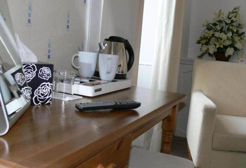Номер Стандарт Вид на Море, The Home Arms Guesthouse