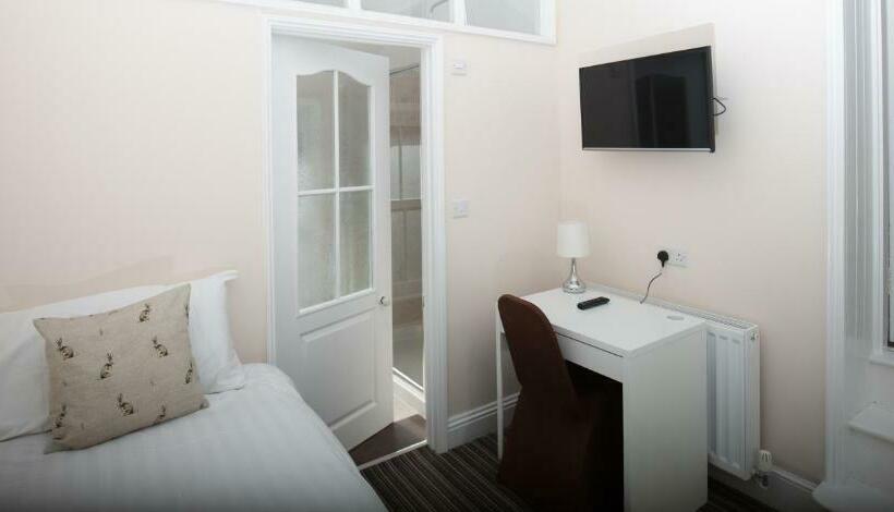 エコノミー４人部屋, Bridge Hotel Brandon