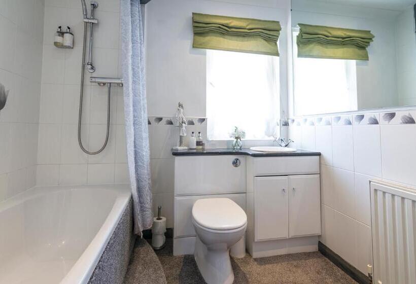 סוויטה משפחתית, Meadowdore Stay B&b