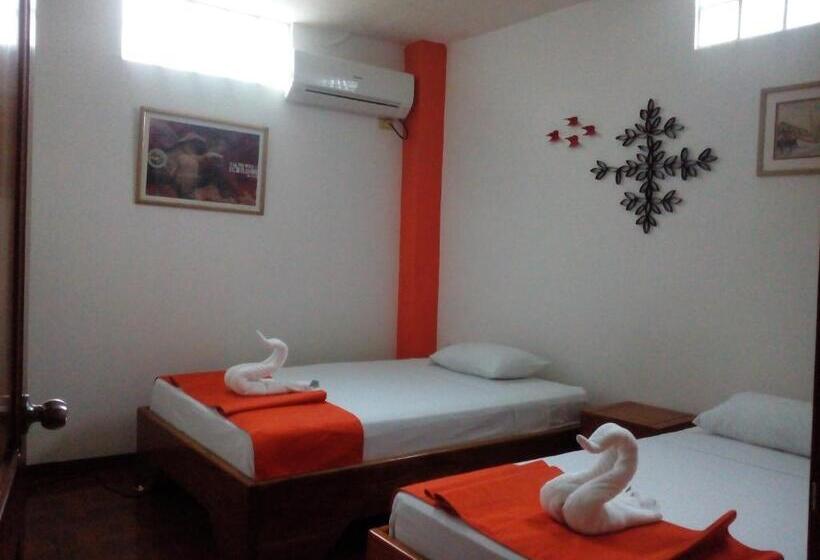 Quarto Estandar, Hostal El Pinzón