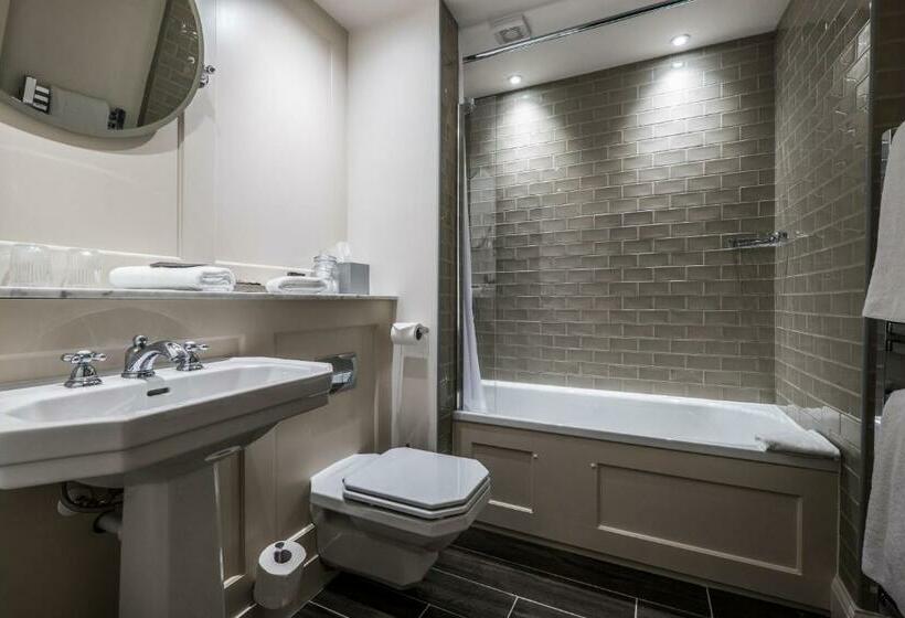 Quarto Estandar, Coach & Horses