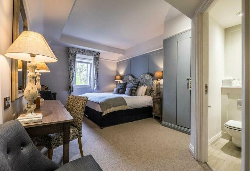 Quarto Superior, Coach & Horses