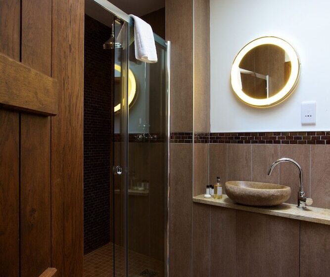Номер Deluxe, Eckington Manor