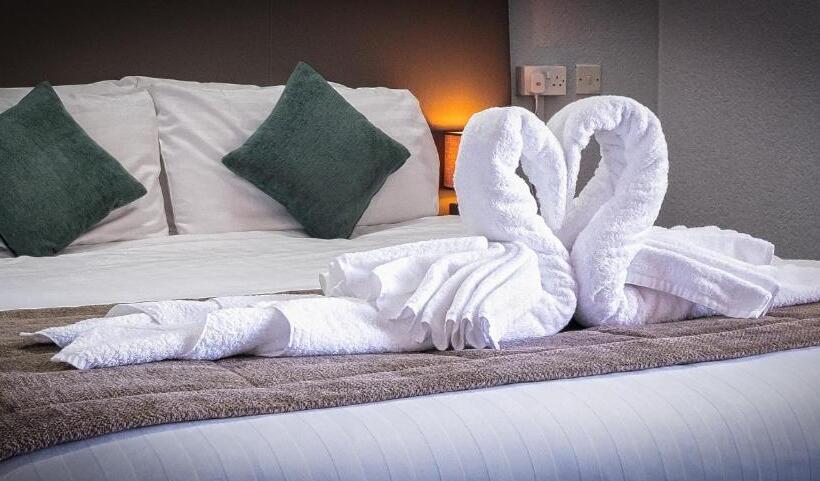 חדר משפחתי נוף לים, Royal Lion