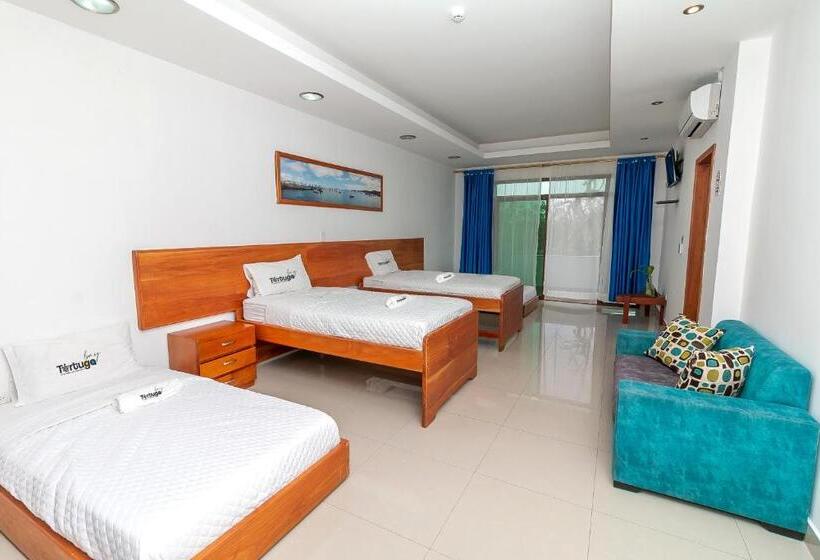 수피리어 트리플 룸, Galapagos Tortuga Bay