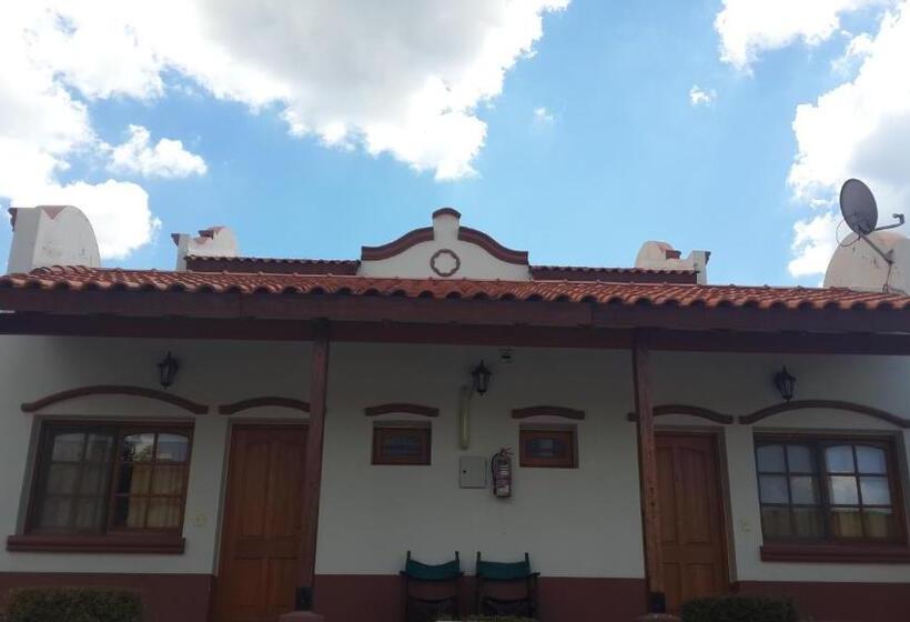 Номер Стандарт Вид на Бассейн, Posada Del Infinito