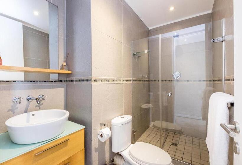 2 Bedroom Deluxe Apartment Sea View, Point Waterfront Apartments