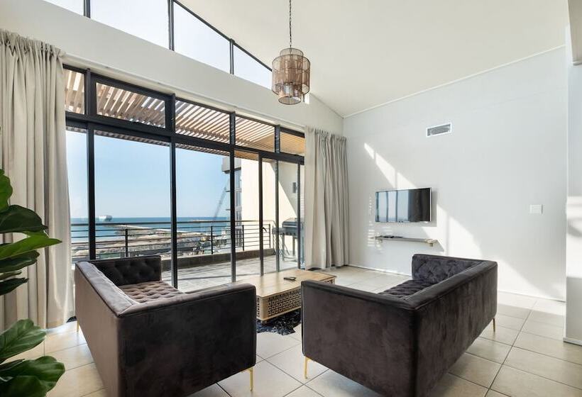 3 Bedroom Deluxe Apartment Sea View, Point Waterfront Apartments