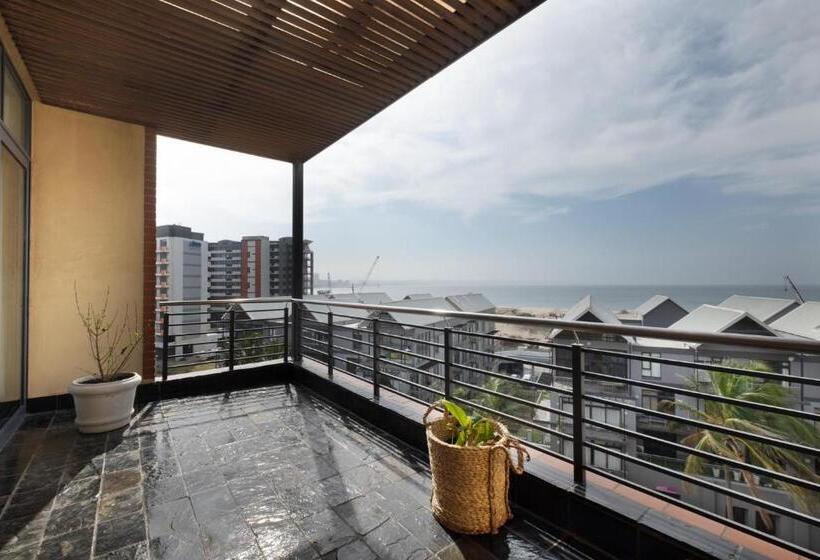 3 Bedroom Deluxe Apartment Sea View, Point Waterfront Apartments