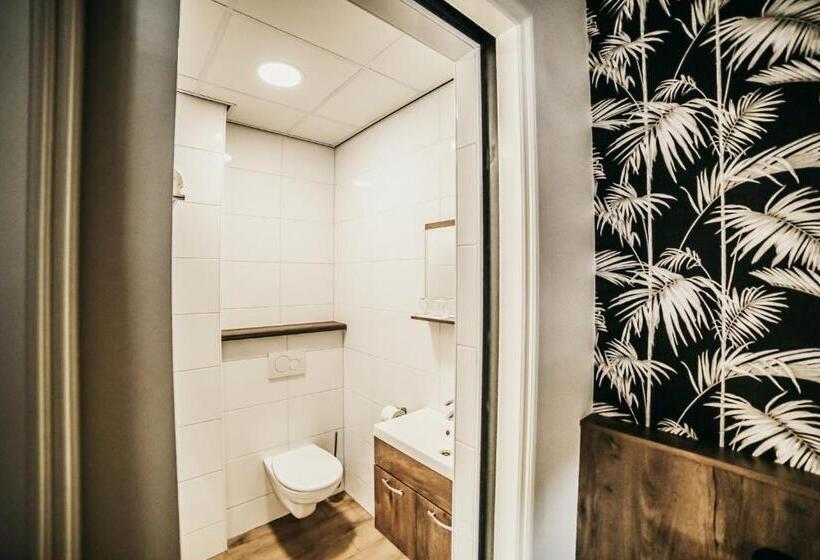 Quarto Deluxe Individual, Frans Op Den Bult