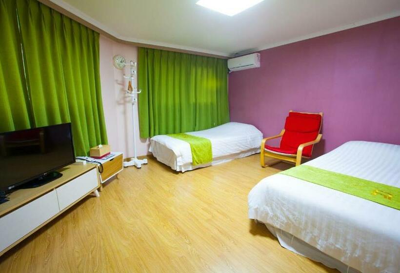 스탠다드 트리플 룸, Jeju R Hotel & Guesthouse