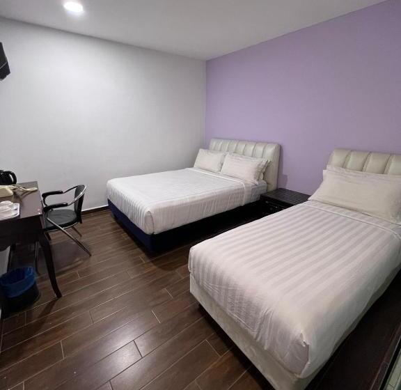 家庭间, Elmark Hotel Johor