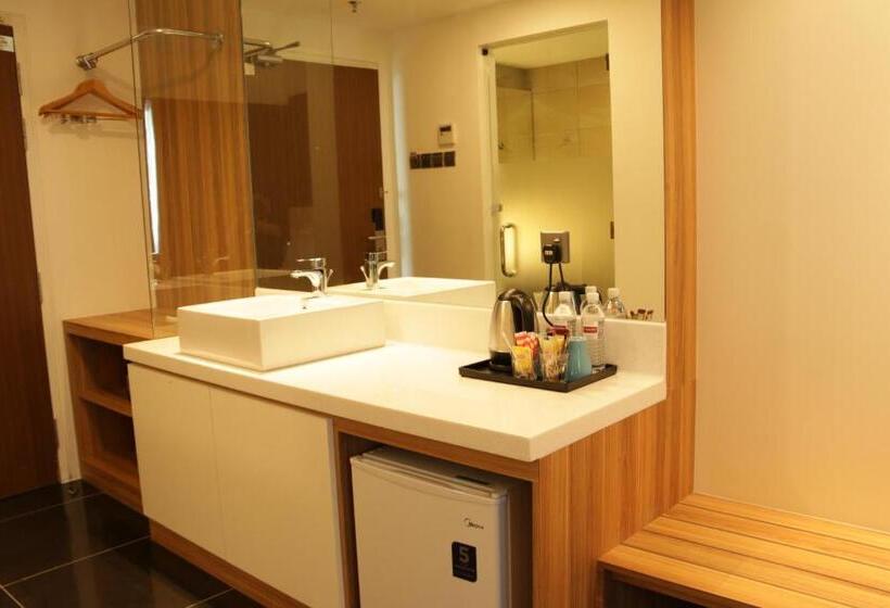 Номер Deluxe Кровать Кинг, Amerin Hotel Johor Bahru