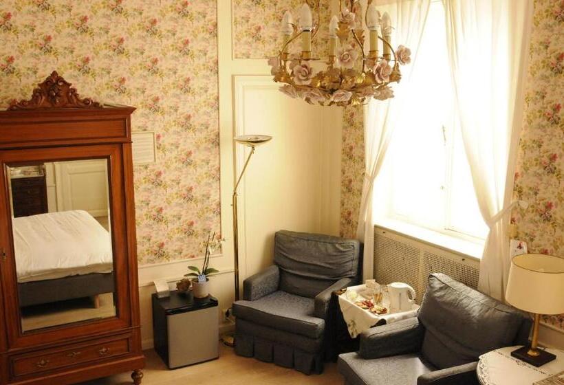 Трехместный Номер Стандарт Вид на Сад, B&b Fine Fleur