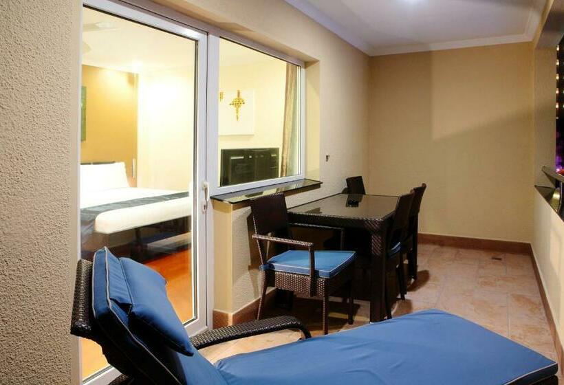 اتاق اجرایی, Queens Hotel Angeles City
