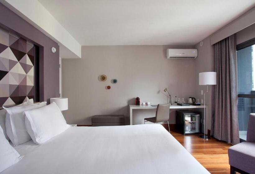 غرفة ديلوكس مزودة بشرفة, NH Curitiba The Five