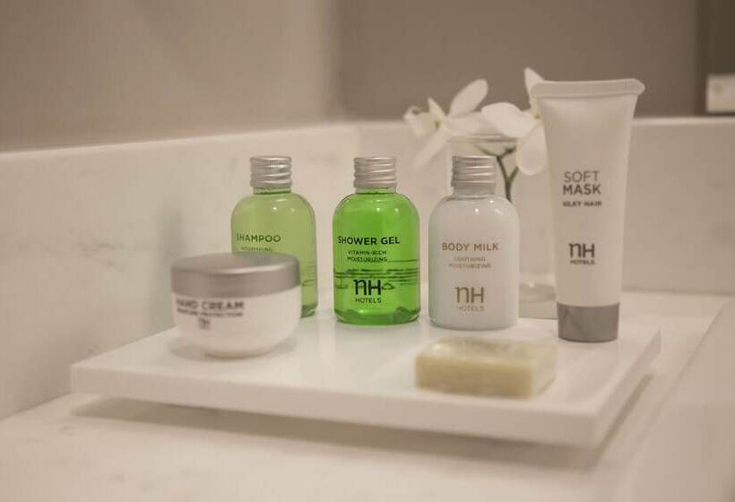 غرفة عائلية, NH Curitiba The Five