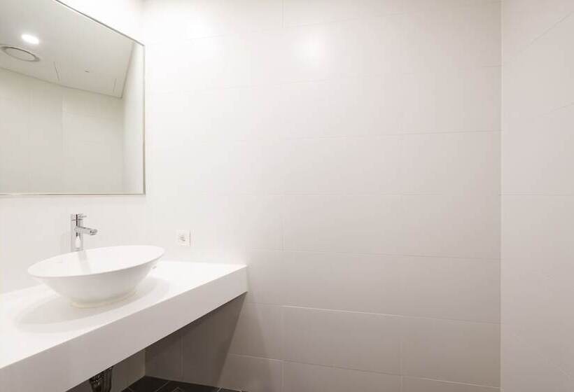 Quarto Triplo Basic, Nine Tree By Parnas Seoul Myeongdong 2