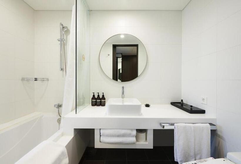 Quarto Estandar Vista Montanha, Nine Tree By Parnas Seoul Myeongdong 2