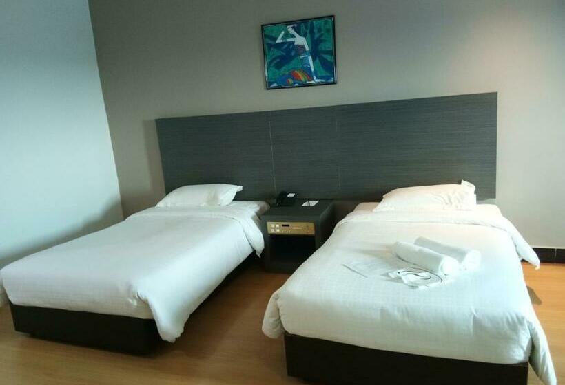 Quarto Deluxe, Purnama