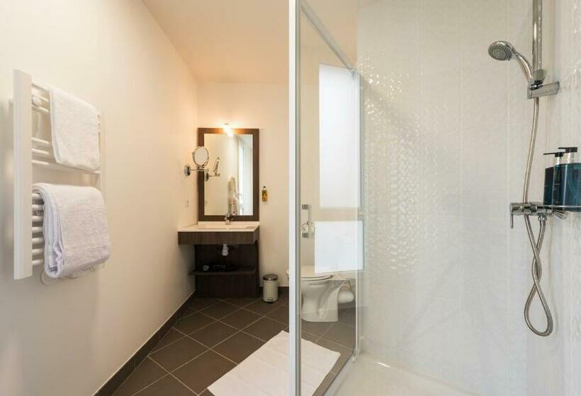 Полулюкс, Ténéo Apparthotel Talence   Espeleta