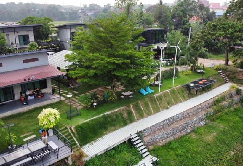 Люкс Вид на Реку, ชิดชายชล รีสอร์ท น่าน