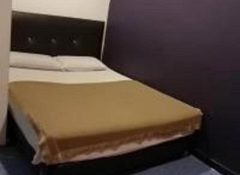 Трехместный Номер Комфорт, Emerald Inn