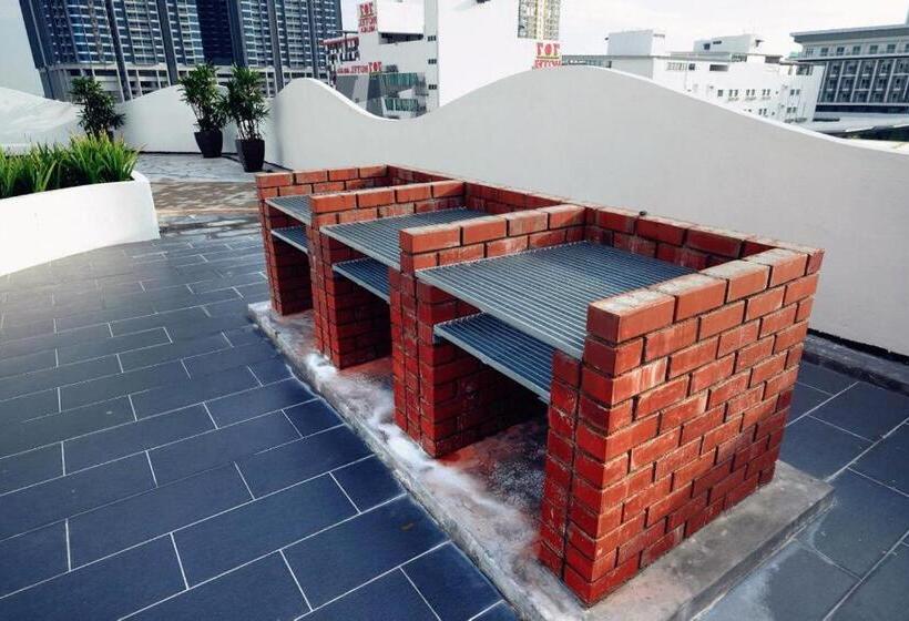 آپارتمان 1 خوابه با چشم‌انداز استخر, Thermospace The Wave B 13a 13 Melaka City