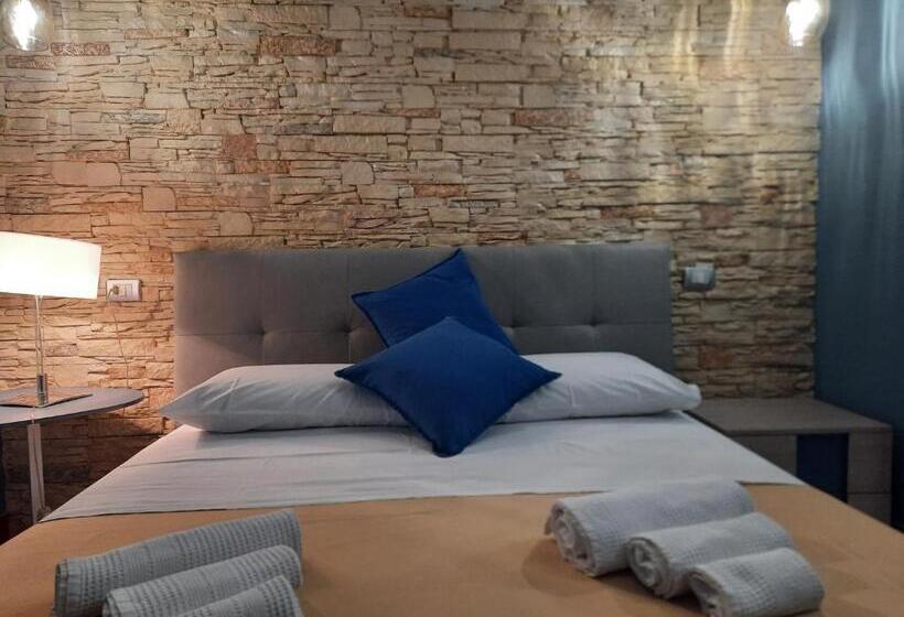 标准间带阳台, Giuchi Bed E Breakfast