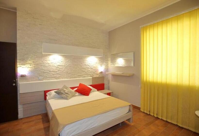 标准三人间, Giuchi Bed E Breakfast