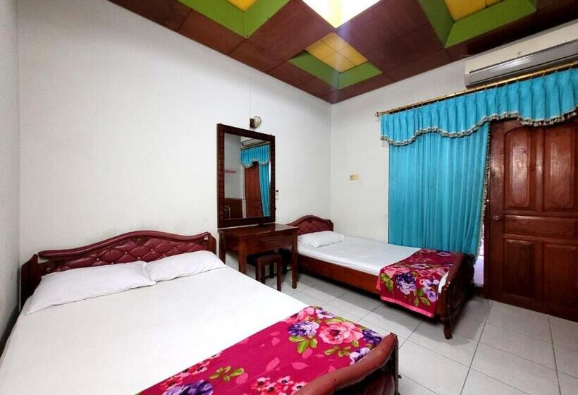 اتاق سوپریور, Dirgahayu Ponorogo