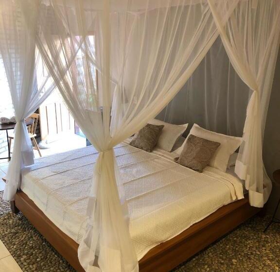 디럭스 룸, Villa Malie