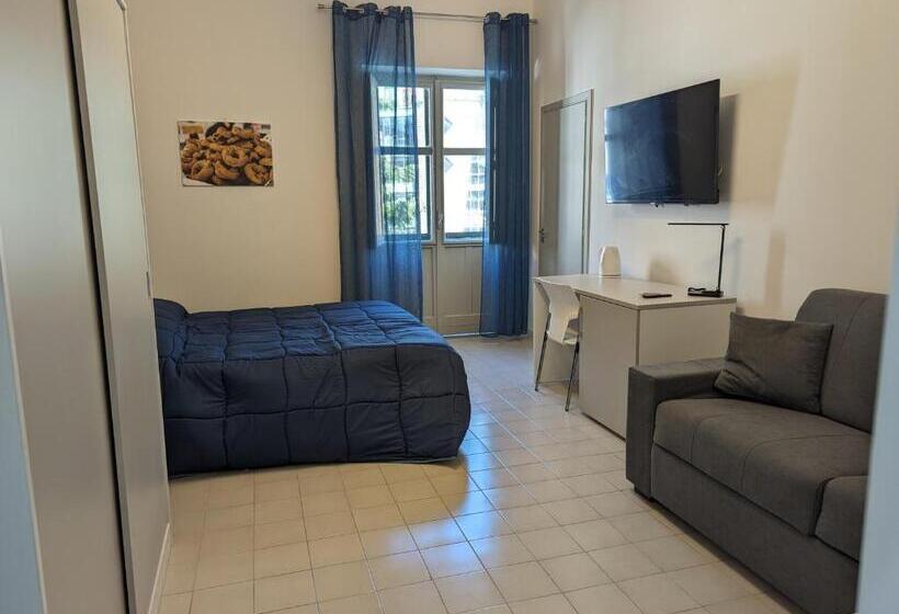 Quarto Estandar, Villa Carosino