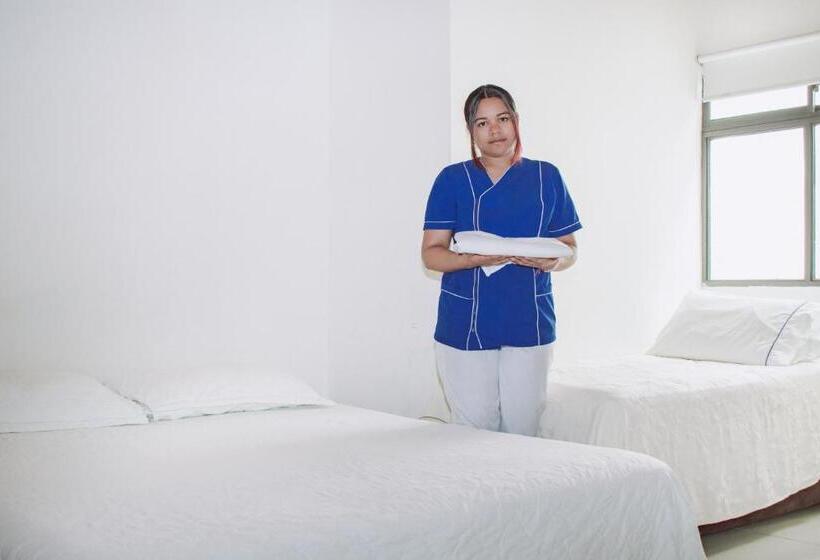 اتاق استاندارد سه نفره, Casa Hotel Alnor