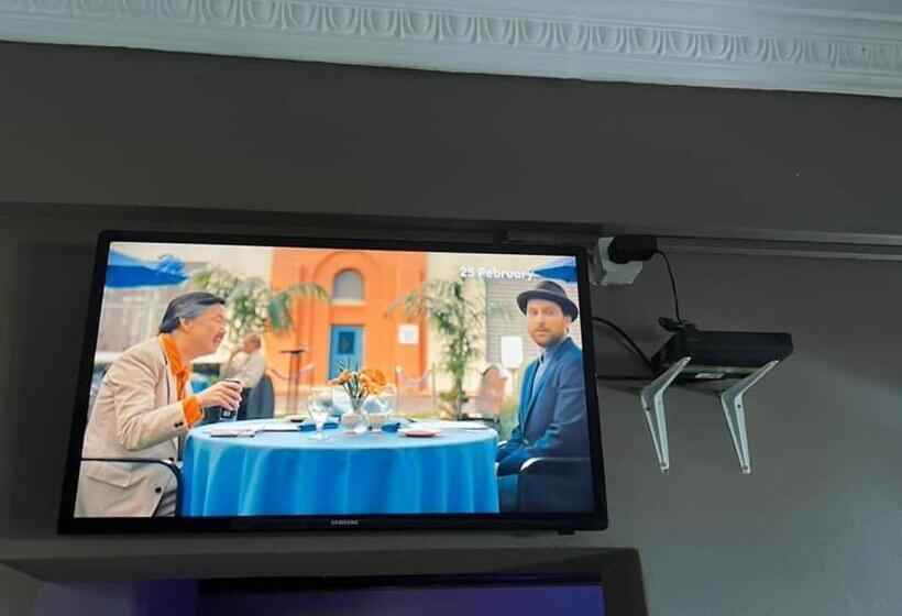 اتاق استاندارد, Tr Guest House