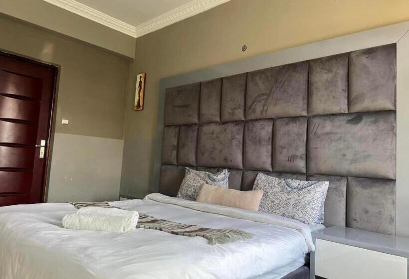 اتاق استاندارد, Tr Guest House