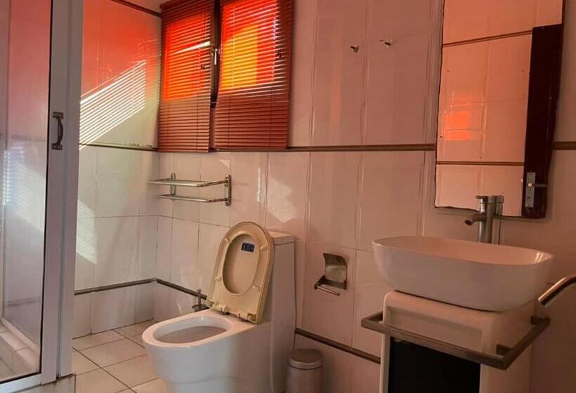 اتاق استاندارد, Tr Guest House