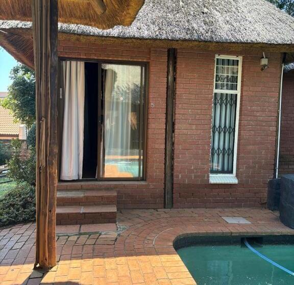 Family Suite, Bedfordview Accommodation