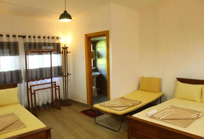 Люкс Вид на Сад, Triniton Holiday Villas