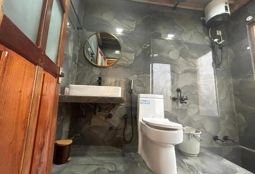 Номер Deluxe, Blue Lagoon Villa Pasighat