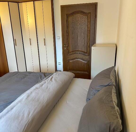 اتاق استاندارد با بالکن, My Mother S House Hostel