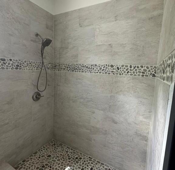 اتاق لوکس با چشم‌انداز دریا, Belle La Maye Bed And Breakfast Villa