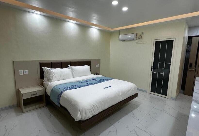 Номер Deluxe, Luckytito Anilao Resort