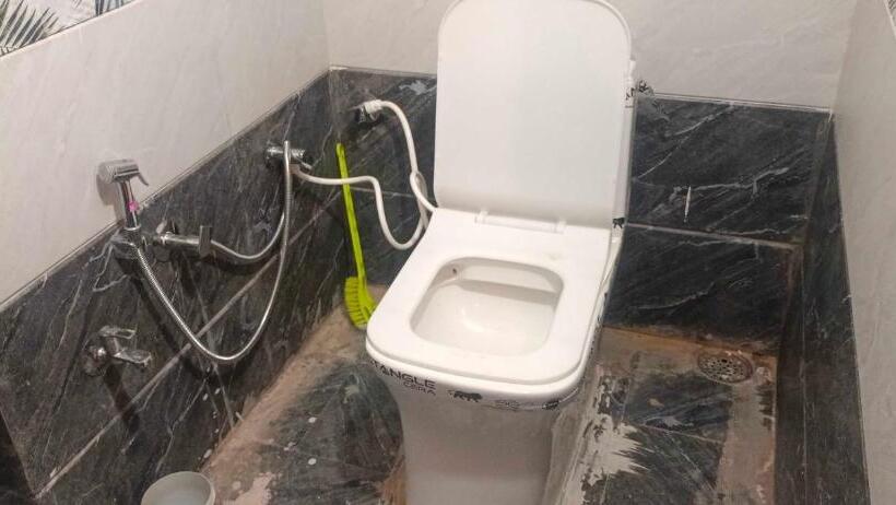 اتاق کلاسیک سه تخته, Spot On Hotel Bairi Love