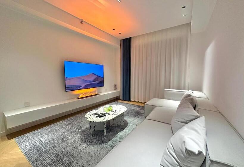 استودیوی لوکس, Zhome Count Luxury Apartment