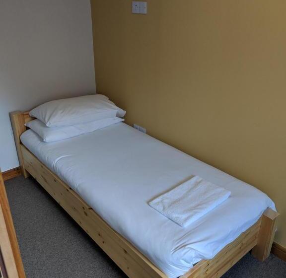 اتاق استاندارد یک نفره, Black Isle Bar & Rooms