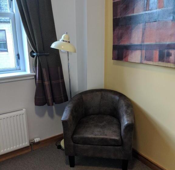 اتاق استاندارد, Black Isle Bar & Rooms