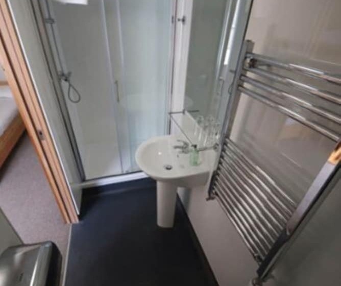 اتاق استاندارد, Black Isle Bar & Rooms