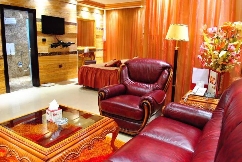 استودیوی لوکس, Jad Hotel & Suite