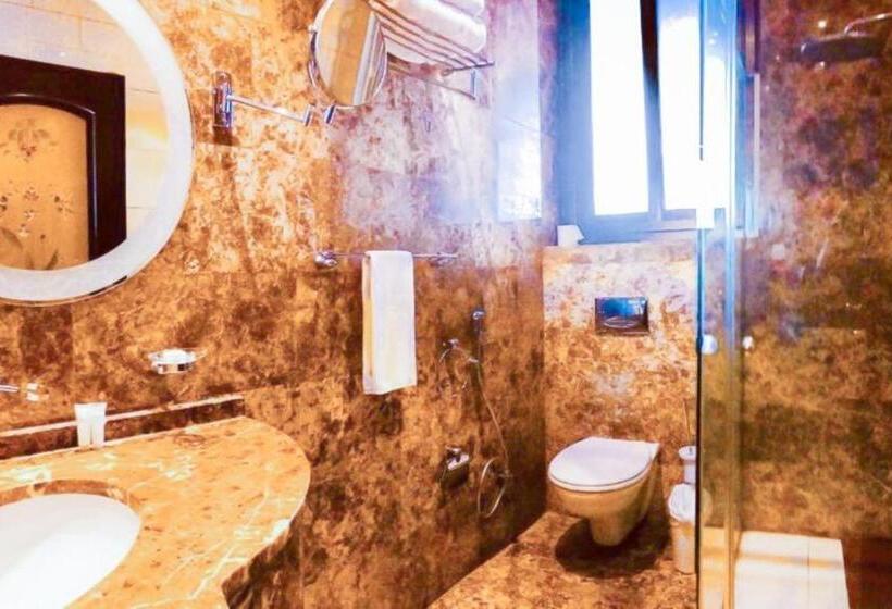 استودیوی لوکس, Jad Hotel & Suite